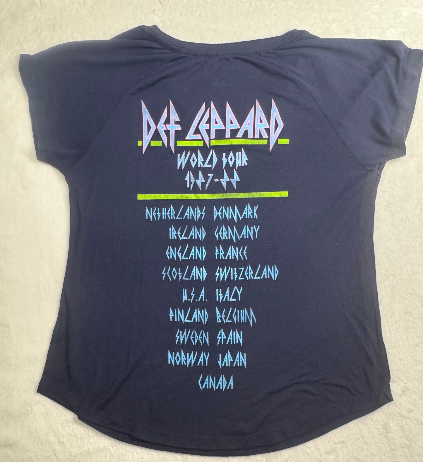 Def Leppard women's 87-88 World Tour Shirt Size Med