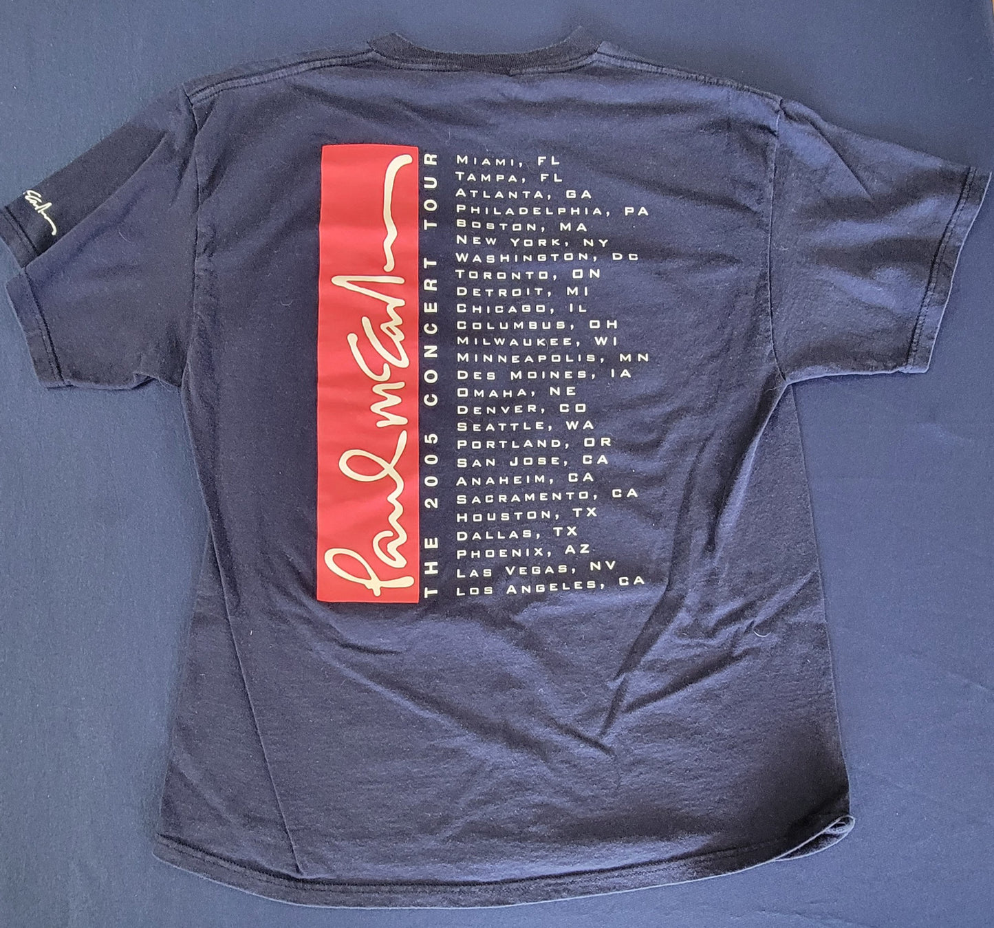 Paul McCartney 2005 Tour Concert T-Shirt Large. VINTAGE