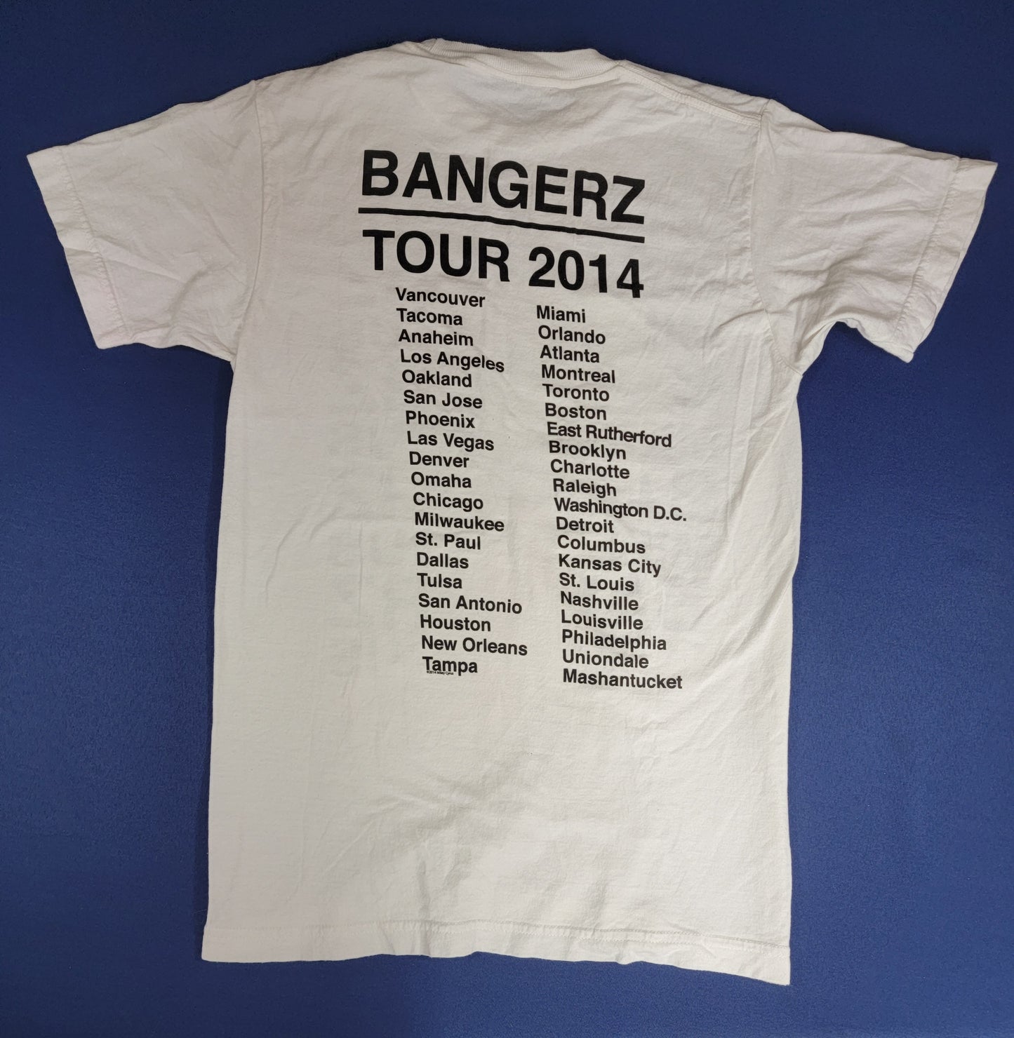 Miley Cyrus 2014 Bangerz Concert T-shirt Small