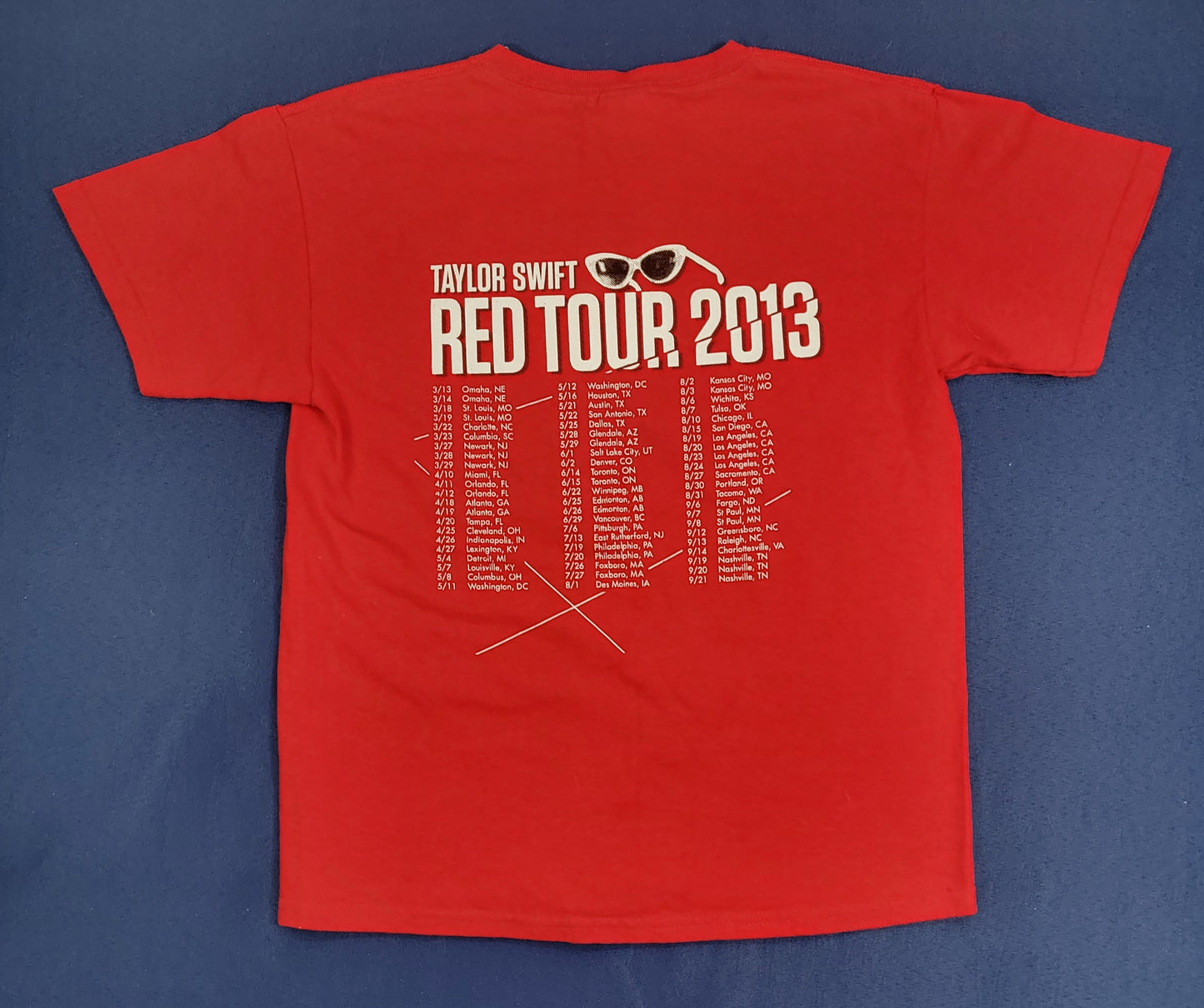 Taylor Swift 2013 Red Concert Tour T-shirt Youth Medium